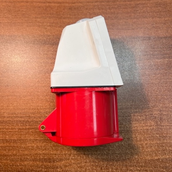 Накладной силовой разъем(розетка) пятиполюсный 380 Вольт ток нагрузки 32А, IP44, Ekf.