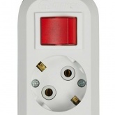 Колодка электрическая Makel на 3 розетки 16А с заземлением и выключателем белая