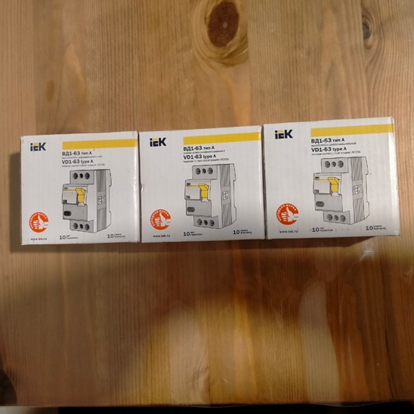 Двухполюсный дифференциальный выключатель 30мА Тип А (УЗО) ВД1-63 ИЭК, номинальный ток 25А