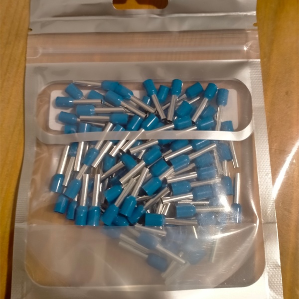 Изолированные штыревые втулочные наконечники, для одного провода 2,5 мм2