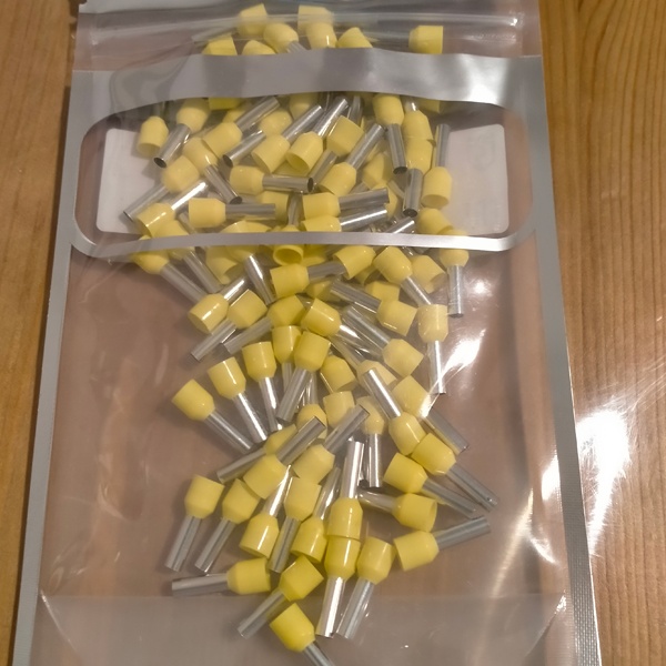 Изолированные штыревые втулочные наконечники, для одного провода 6 мм2