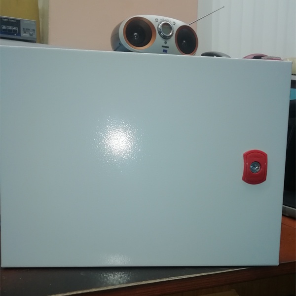 Электрощит сварной накладной серии ST с монтажной панелью 300x400x150мм (ВхШхГ) DKC