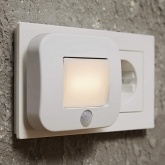 Ночник Ledvance Lunetta Hall Sensor 0,7W 3000K 230V 10Lm в розетку (датчик освещенности и движения)