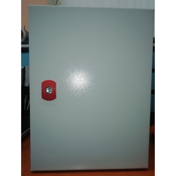 Электрощит сварной накладной серии ST с монтажной панелью 400x300x150мм (ВхШхГ) ДКС