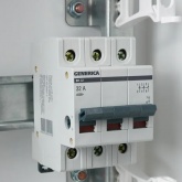 Рубильник модульный Generica (ИЭК) ВН-32 3P 32А трехфазный (выключатель нагрузки)