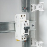 Дифференциальный автомат ИЭК  ARMAT B06S 1P+N C6А 30мА тип АС однофазный электронный 6кА 1 модуль (дифавтомат, АВДТ)