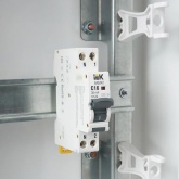 Дифференциальный автомат ИЭК  ARMAT B06S 1P+N C16А 30мА тип АС однофазный электронный 6кА 1 модуль (дифавтомат, АВДТ)