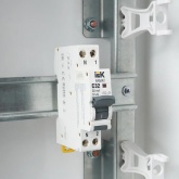 Дифференциальный автомат ИЭК  ARMAT B06S 1P+N C32А 30мА тип АС однофазный электронный 6кА 1 модуль (дифавтомат, АВДТ)