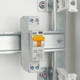 Дифференциальный автомат ИЭК KARAT АВДТ32МL 2П С25А 30мА тип А однофазный электронный 6кА 1 модуль (дифавтомат, АВДТ)