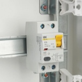 УЗО ИЭК ВД1-63S 2Р 63А 300мА тип AC селективное (ВДТ)