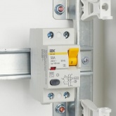 УЗО ИЭК ВД1-63S 2Р 50А 100мА тип AC селективное (ВДТ)