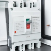 Автоматический выключатель Generica (ИЭК) ВА66-35 3Р 200А 25кА (автомат электрический)