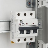 Автоматический выключатель ИЭК ARMAT M10N 3Р 32А 10кА характеристика D (автомат электрический)