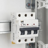 Автоматический выключатель ИЭК ARMAT M10N 3Р 10А 10кА характеристика D (автомат электрический)