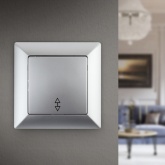 Переключатель Intro 10А-250В Solo, алюминий 4-103-03