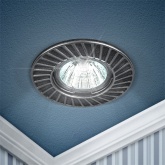 Светильник встраиваемый ЭРА ST6 CH/BK штампованный MR16, 12V/220V, 50W черный/хром (5056183726522)