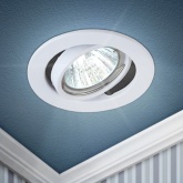 Светильник ЭРА штампованный поворотный ST2A WH MR16 12V/220V 50W белый (5055398625507)