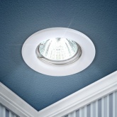 Светильник ЭРА штампованный ST1 WH MR16 12V/220V 50W белый (5055398625460)