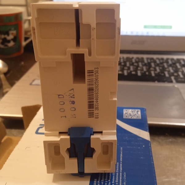 Устройство защитного отключения 100 мА тип АС однофазное, ток нагрузки 40 Ампер с отключающей способностью 6кА, Чинт