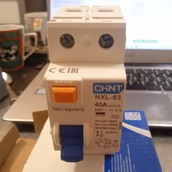 Устройство защитного отключения 100 мА тип АС однофазное, ток нагрузки 40 Ампер с отключающей способностью 6кА, Чинт