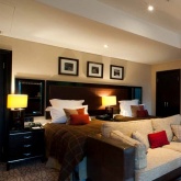 Лампа светодиодная LED Precise PAR30 (75W) 11W/940 4000K 220V E27 35° DIM 630Lm Tungsram