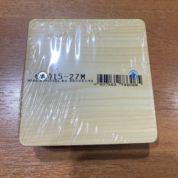 Пластиковая распределительная коробка 85х85х42 мм под сосну для открытого монтажа