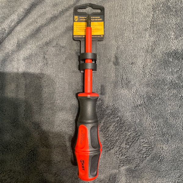 Отвертка диэлектрическая крестовая КВТ VDE Профи, с комбинированным профилем (Pozidriv-шлиц), PZ/FL 2х100 мм