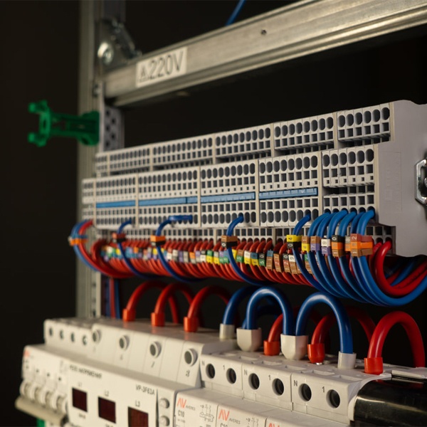 Колодка клеммная двойная пружинная JXB-ST-2.5, для проводов с сечением 0.2...2.5 мм2, на DIN-рейку, серого цвета