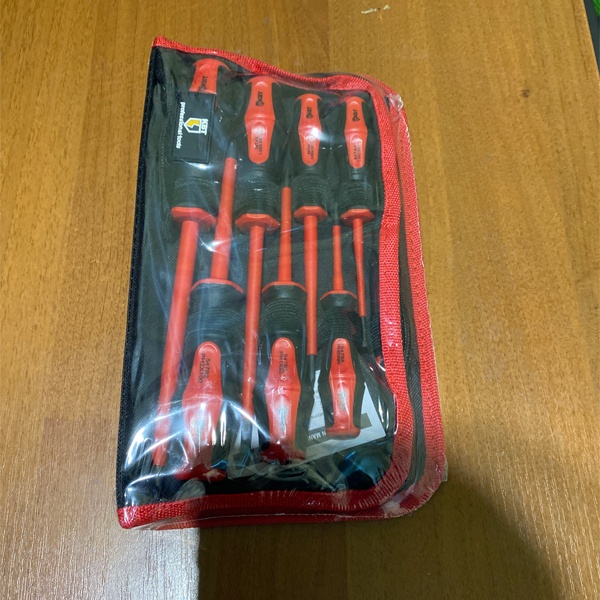 Набор изолированных отверток КВТ Профи НИО-07 в текстильной сумке, для работы под напряжением до 1000 В