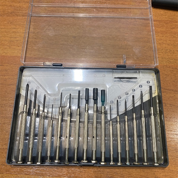 Набор мини отверток (16 предметов) Рексант для ремонта электроники, часов