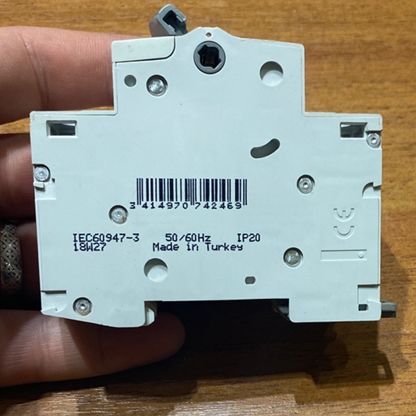 Рубильник (выключатель-разъединитель) RX3 2п 80А Legrand