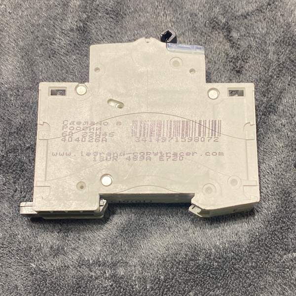 Электрический однополюсный автомат Legrand TX3 на 10 Ампер характеристика C