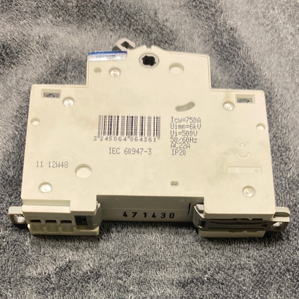 Рубильник (выключатель-разъединитель) с индикатором DX3-IS 2п 20А 250В~ Legrand