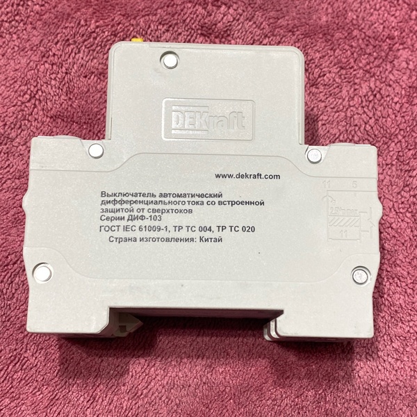 Однофазный автоматический выключатель дифференциального тока 30мА тип АС, 32А уставка С, отключающая способность 4500А, Декрафт ДИФ-103