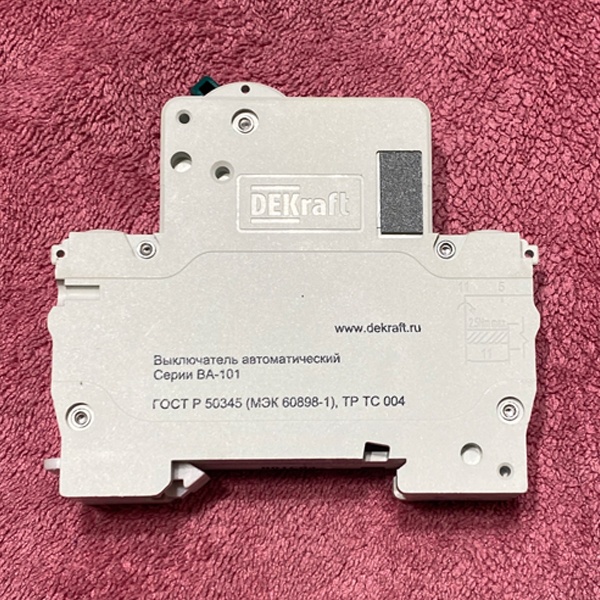 Однополюсный модульный электрический автомат Шнайдер Электрик 63А