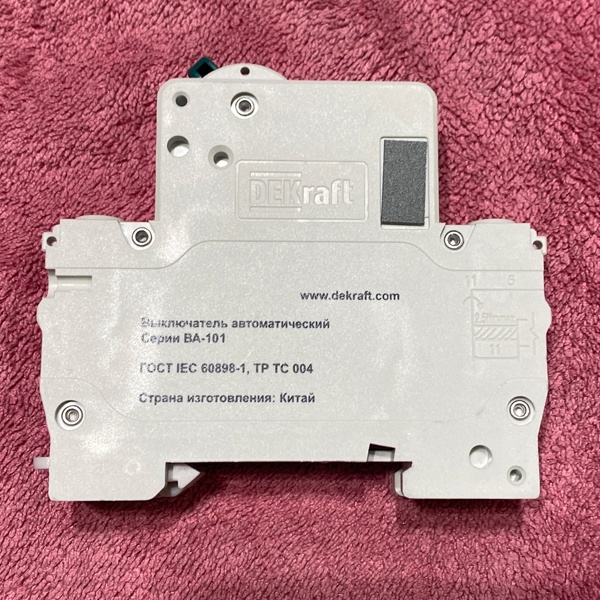 Однополюсный модульный электрический автомат Шнайдер Электрик 25А типа B