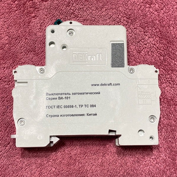 Однополюсный модульный электрический автомат Шнайдер Электрик 32А