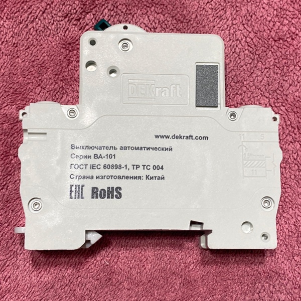 Однополюсный модульный электрический автомат Шнайдер Электрик 10А