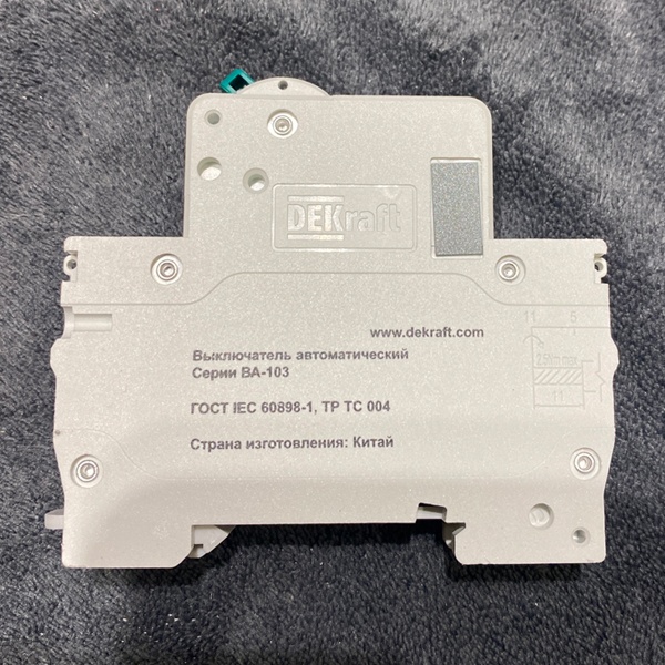 Однополюсный электрический модульный автомат Шнайдер Электрик 10А типа D