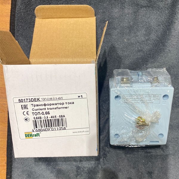 Опорный трансформатор тока Декрафт с током первичной обмотки 40А, класс точности 0,5.