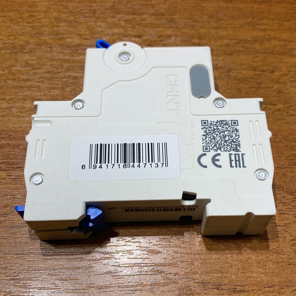 Однополюсный модульный электрический автомат ЧИНТ с уставкой типа С, ток нагрузки 25 Ампер