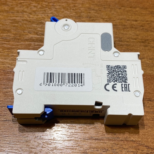 Однополюсный модульный электрический автомат ЧИНТ с уставкой типа B, отключающая способность 6000А, номинальная нагрузка 16 Ампер