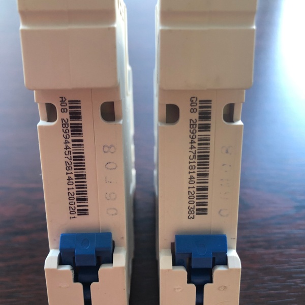 Однополюсный модульный электрический автомат ЧИНТ с уставкой типа С, номинальная нагрузка 6 Ампер, отключающая способность 6000 А