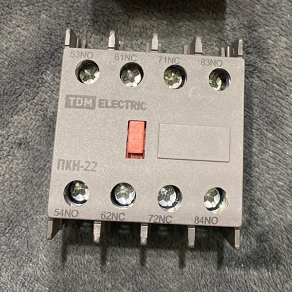 Контактная приставка ПКН-22 ТДМ, 2 дополнительных замыкающих контакта и 2 размыкающих контакта