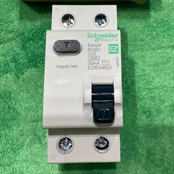 Двухполюсный дифференциальный автомат EASY 9 20А 30мА 230В AC 2М Schneider Electric