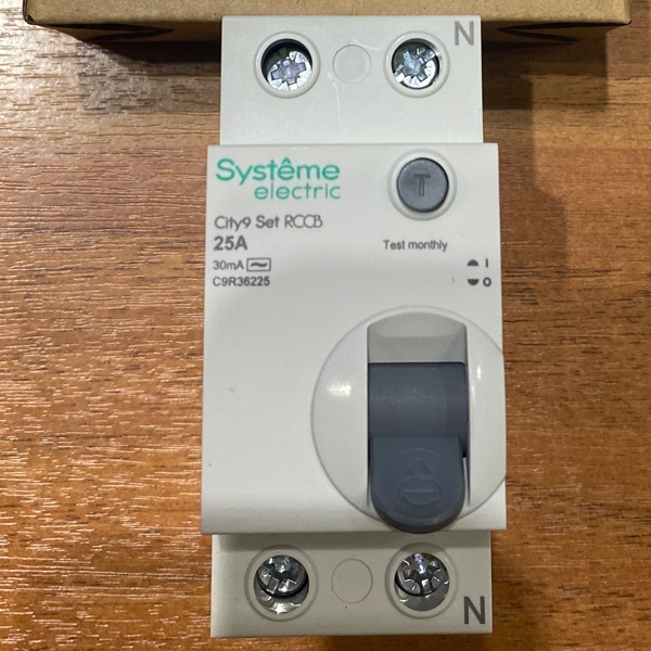 Двухполюсное однофазное модульное устройство защитного отключения 30 мА типа АС, ток нагрузки 25 Ампер с отключающей способностью 6кА, Систем Электрик