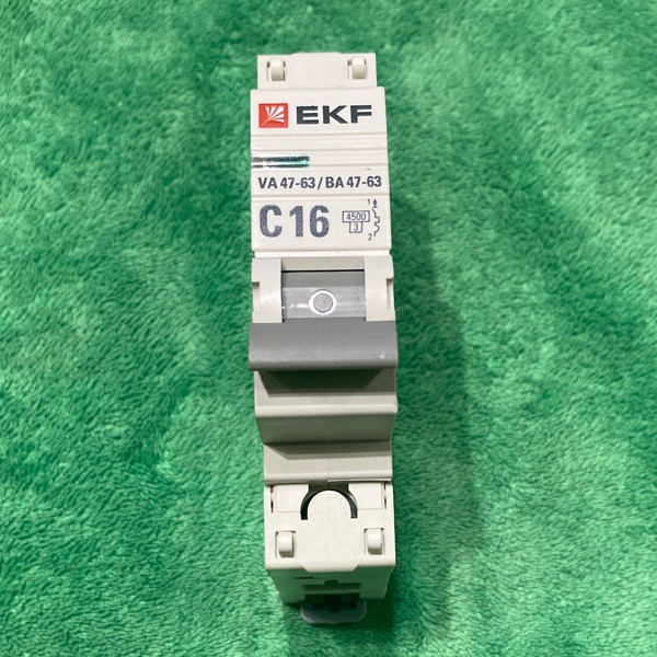 Однополюсный электрический автомат ЕКФ на дин рейку 16 Ампер с характеристикой С