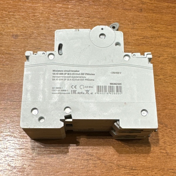 Модульный двухполюсный электрический автомат ЕКФ ВА47-63N номинальный ток 32А с уставкой С, коммутационной способностью 6кА