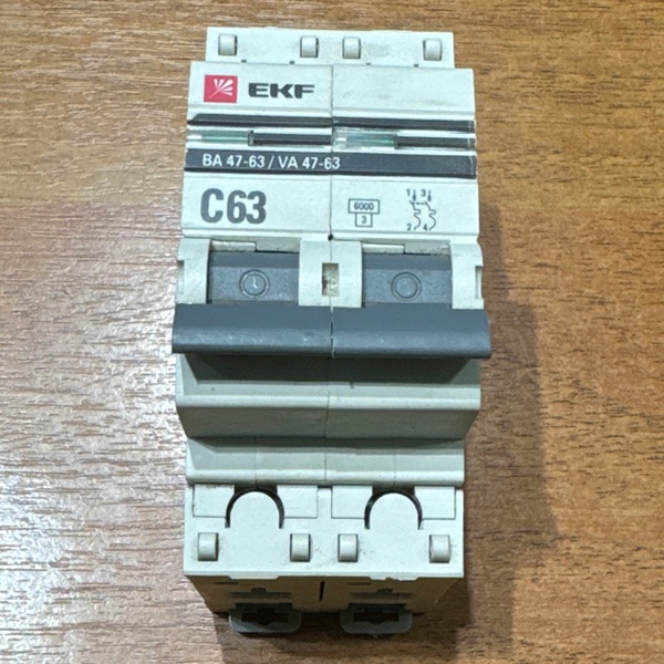 Двухполюсный электрический автомат ЕКФ на дин рейку 63 Ампера с характеристикой С