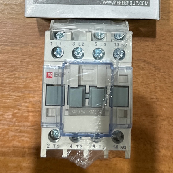 Компактный магнитный пускатель ЕКФ для управления асинхронными электродвигателями